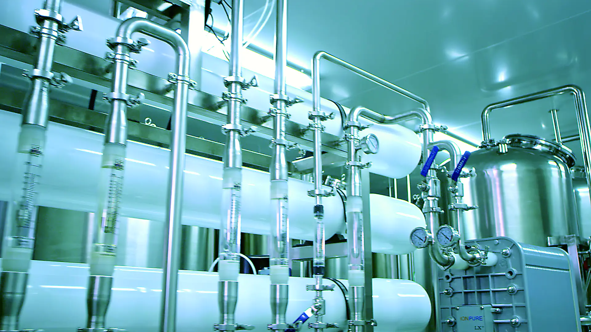 Stainless steel process equipment used for cosmetic manufacturing and scale-up